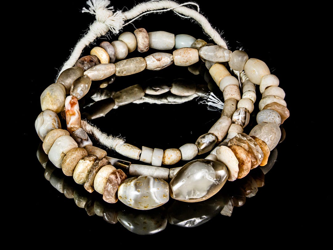 A Mixed Strand of Ancient Excavated Mostly Agate Beads VB_0148_F2 - Etsy