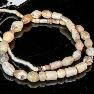 A Mixed Strand of Ancient Excavated Mostly Agate Beads VB_0148_H