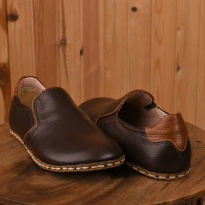 Women&#39;s Wide Toe Box Brown Genuine Leather Shoes, Authentic Barefoot House Shoes, Handcrafted Slip-Ons, Comfy Loafer, Stylish Leather Gift