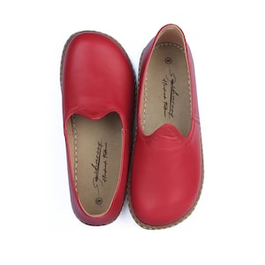 Women&#39;s Barefoot Comfort Shoes, Authentic House Shoes, Wide Toe Box Red Color Traditional  Gift, Made To Order Loafer, Anatolian Yemeni
