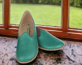 Men's Green Wide Toe Box Shoes, Genuine Leather, 100% Handcrafted Authentic Comfy House Shoes, Barefoot Flat Stylish Loafer, Unique Men Gift