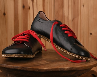 Genuine Leather Flat Black Wide Toe Box Lace-Up Shoes, Traditional Barefoot Shoes, Authentic, Breathable Made To Order Comfortable Loafer