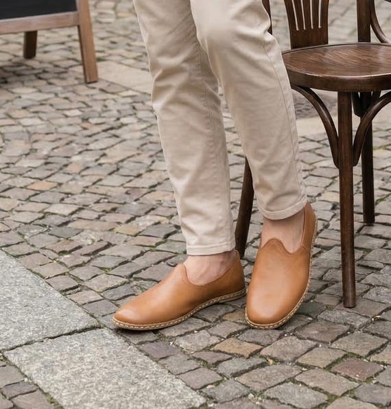 Men's Comfort Flat Leather Travel Shoes, Tan Color Zero Drop Slip Ons, Traditional Yemeni Loafer