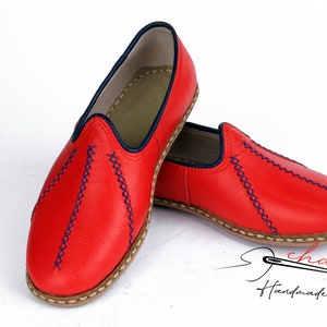 Women&#39;s Comfort Flat Leather Shoes, Handmade House Shoes , Traditional Leather Slippers Red Color, Blue stitch pattern Slip on, Loafer