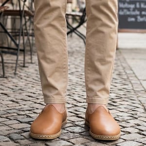 Men's Comfort Flat Leather Travel Shoes, Tan Color Zero Drop Slip Ons, Traditional Yemeni Loafer image 5