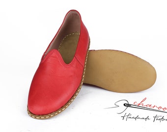 Naturleder Handgefertigte Kaiser Rote Farbe Jemenitische Hausschuhe, flache traditionelle jemenitische Schuhe, Lederbeleg, Leder Loafer