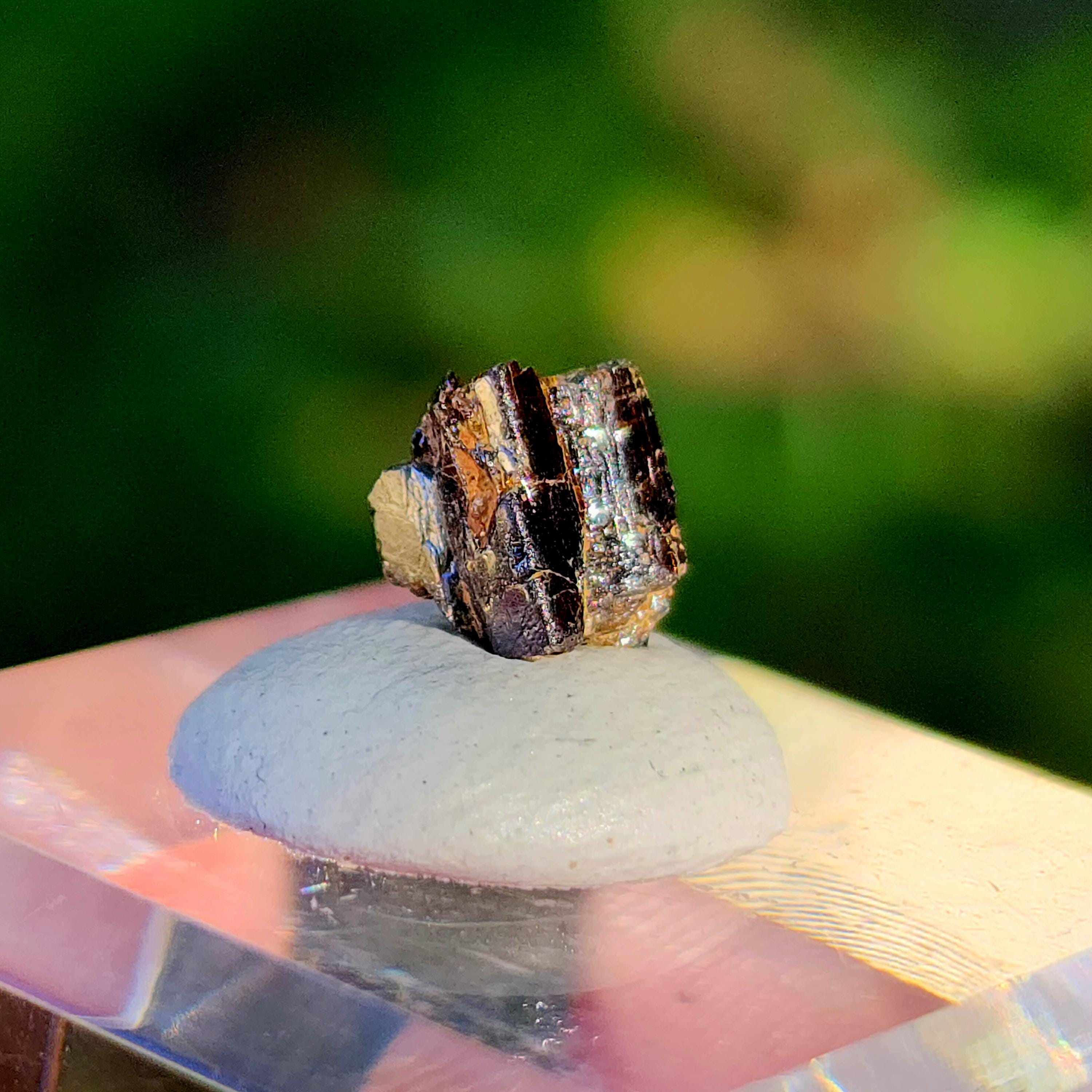Painite crystal - Etsy 日本