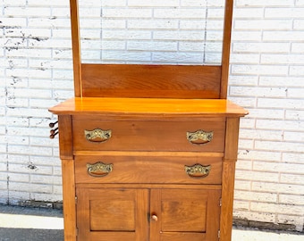 Antique Washstand with Towel Rack and Knapp Joint Drawers