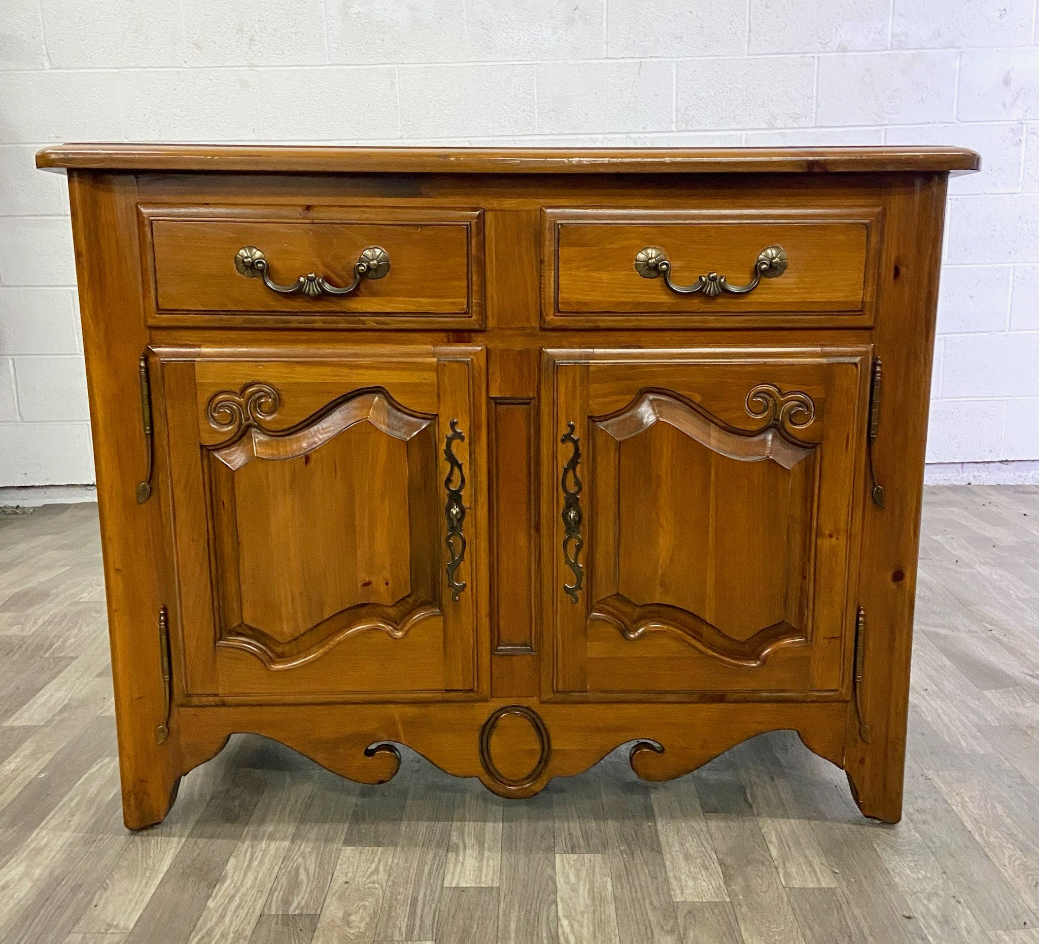 Vintage Ethan Allen Country French Server Buffet Sideboard 17 6025