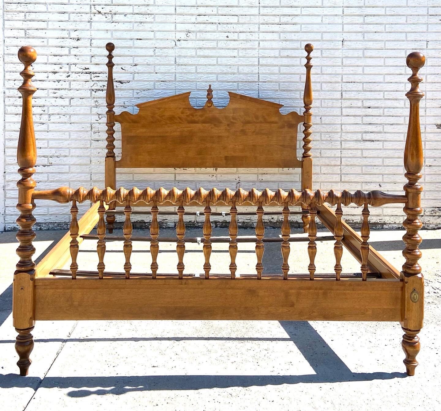 Vintage Ethan Allen Full Size Four Poster Pediment Bed Etsy