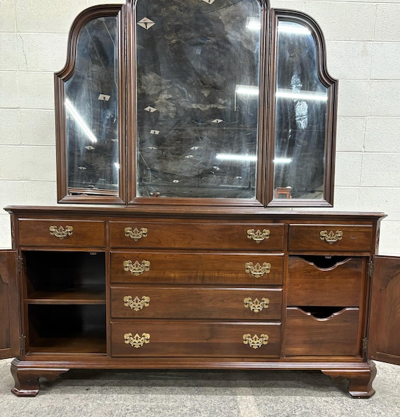 Vintage Ethan Allen Georgian Court Collection Solid Cherry Triple