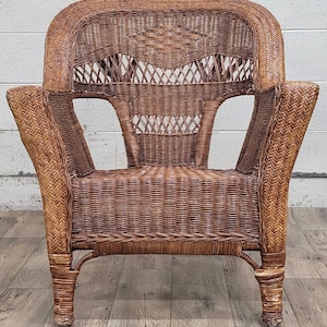 Willow Style Woven Wicker Outdoor Patio Sunroom Chair