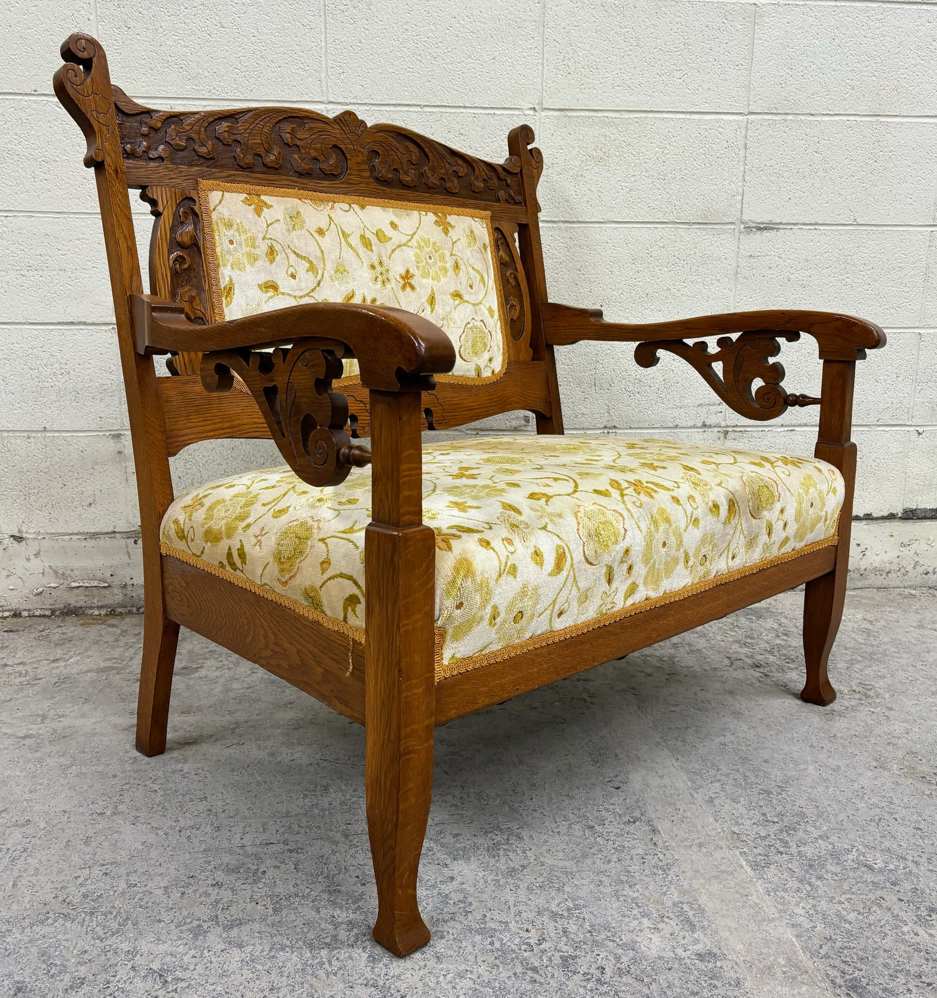 【nk⑅Sフランスアンティークとミニチュア】ヴィンテージラグ　No.758 Antique Victorian Eastlake Tiger Oak Carved Floral Upholstery