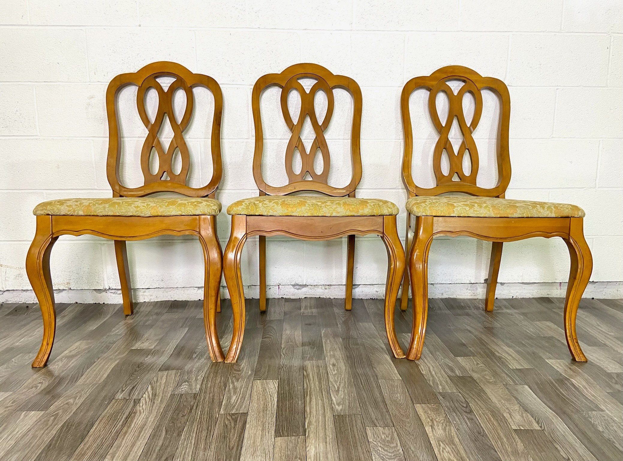Vintage bassett dining chairs deals