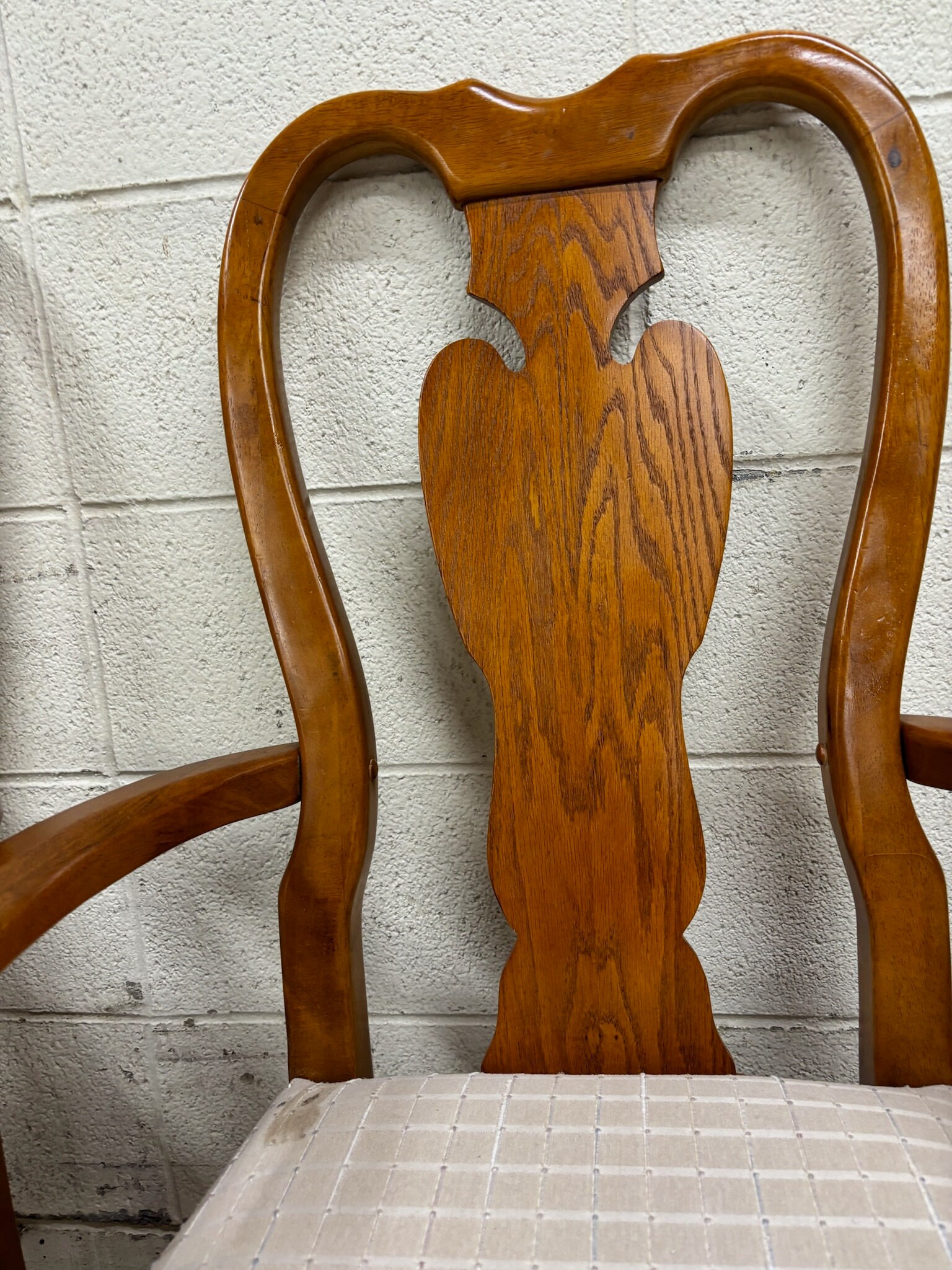 Vintage Universal Furniture Queen Anne Style Dining Chairs