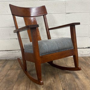 Antique Mission Oak Arts and Crafts Stickley Style Tiger Oak