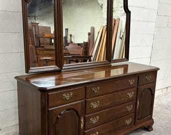 Vintage Ethan Allen Georgian Court Collection Solid Cherry Triple