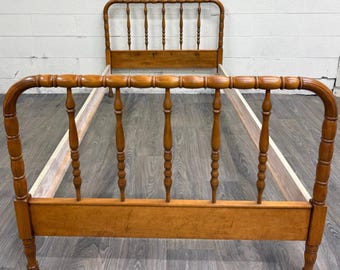 Vintage Twin Size Jenny Lind Bed