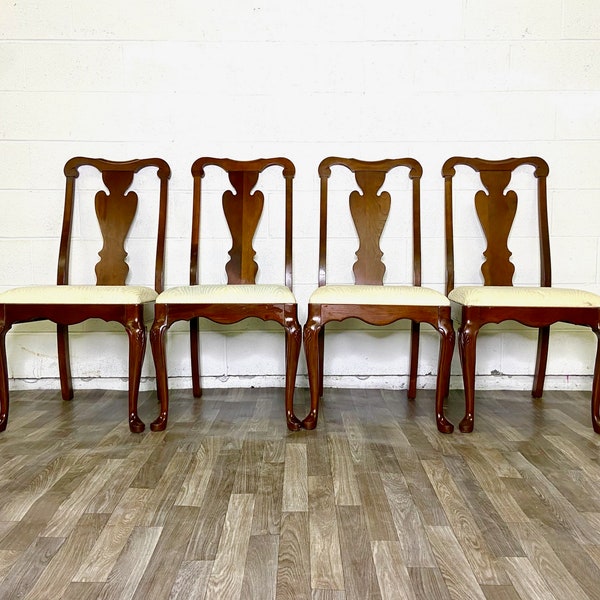 Vintage Pennsylvania House Queen Anne Style Cherry Dining Side Chairs - Set of 4