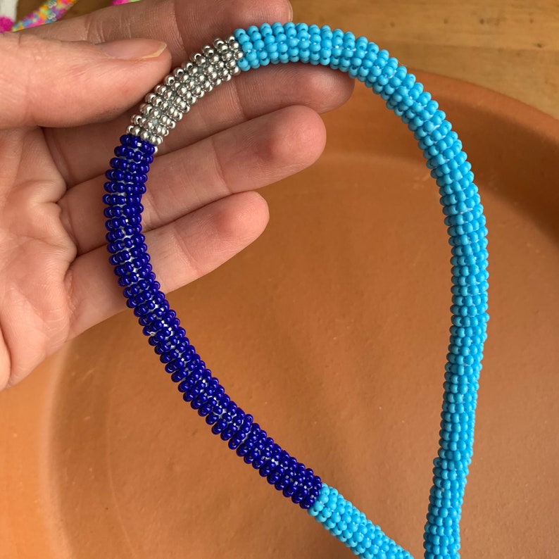 Beaded wristlet keychain