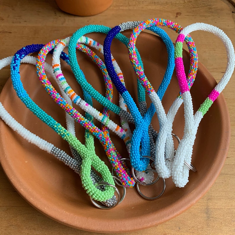 Beaded wristlet keychain