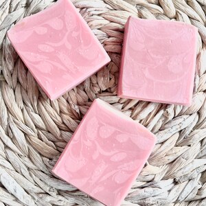 Rose Gold soap, handmade soap, artisan soap, hand poured soap, handcrafted soap, bar soap, cold process soap, pink soap, floral soap
