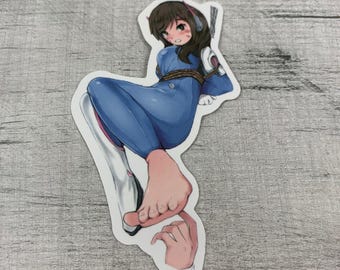 Pegatina de fetiche de cosquillas de anime • Chica sumisa atada kawaii • Calcomanía de vinilo impermeable para adultos maduros