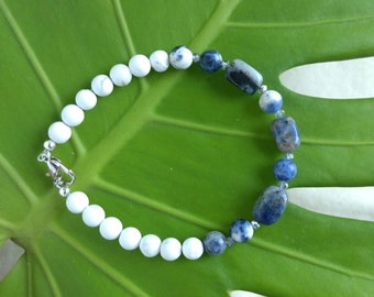 Sodalite and Howlite Bracelet with Silver colored lobster claw clasp