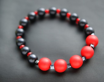 Pulsera elástica con cuentas rojas y negras de 10 mm / Hombres Mujeres Unisex / Goth-Cyberpunk-Alternative