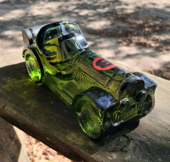 Avon Vintage Clear Green Glass Decanter/straight Eight Wind Jammer