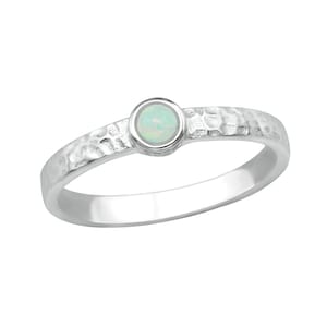 Feuer Schnee Opal Silber Ring - 925 Sterling Silber Band Hypoallergen UK Größe L