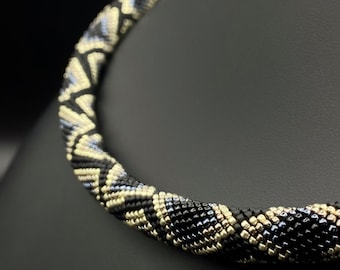 Schwarze Python Kette. Schlangenliebhaber Geschenk