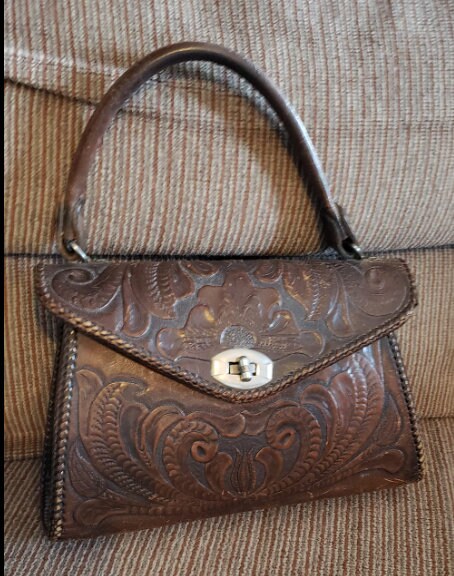 Circle Y Python Pass Wither Strap - Equestrian Vintage Leather - Want It All