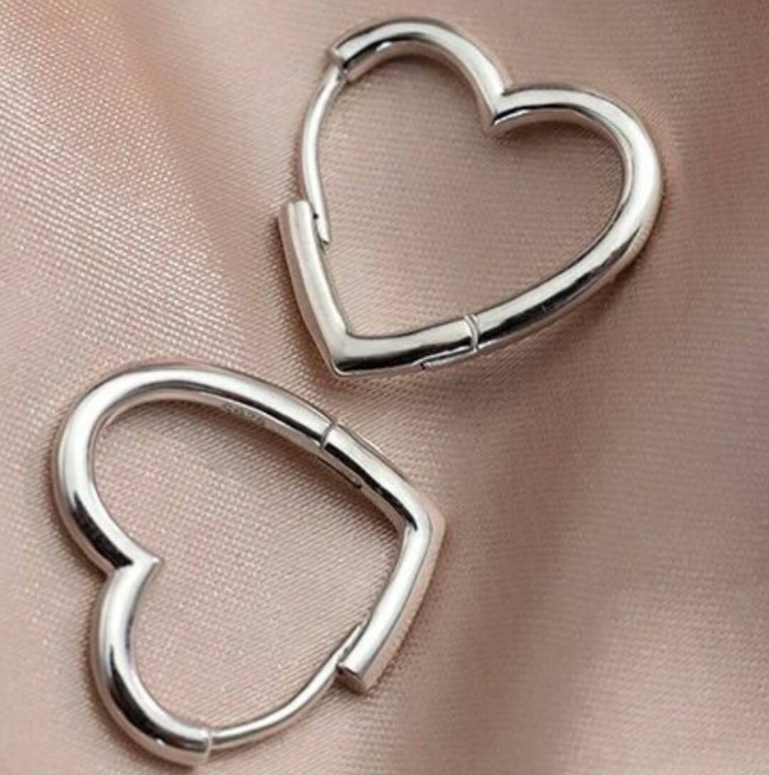 Mystery of Love Heart Hoop Earrings main image 1