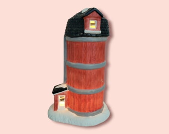 Vintage 1995 O'Well Novelty Dickens Keepsake Christmas Village 6.5" Red Barn Silo