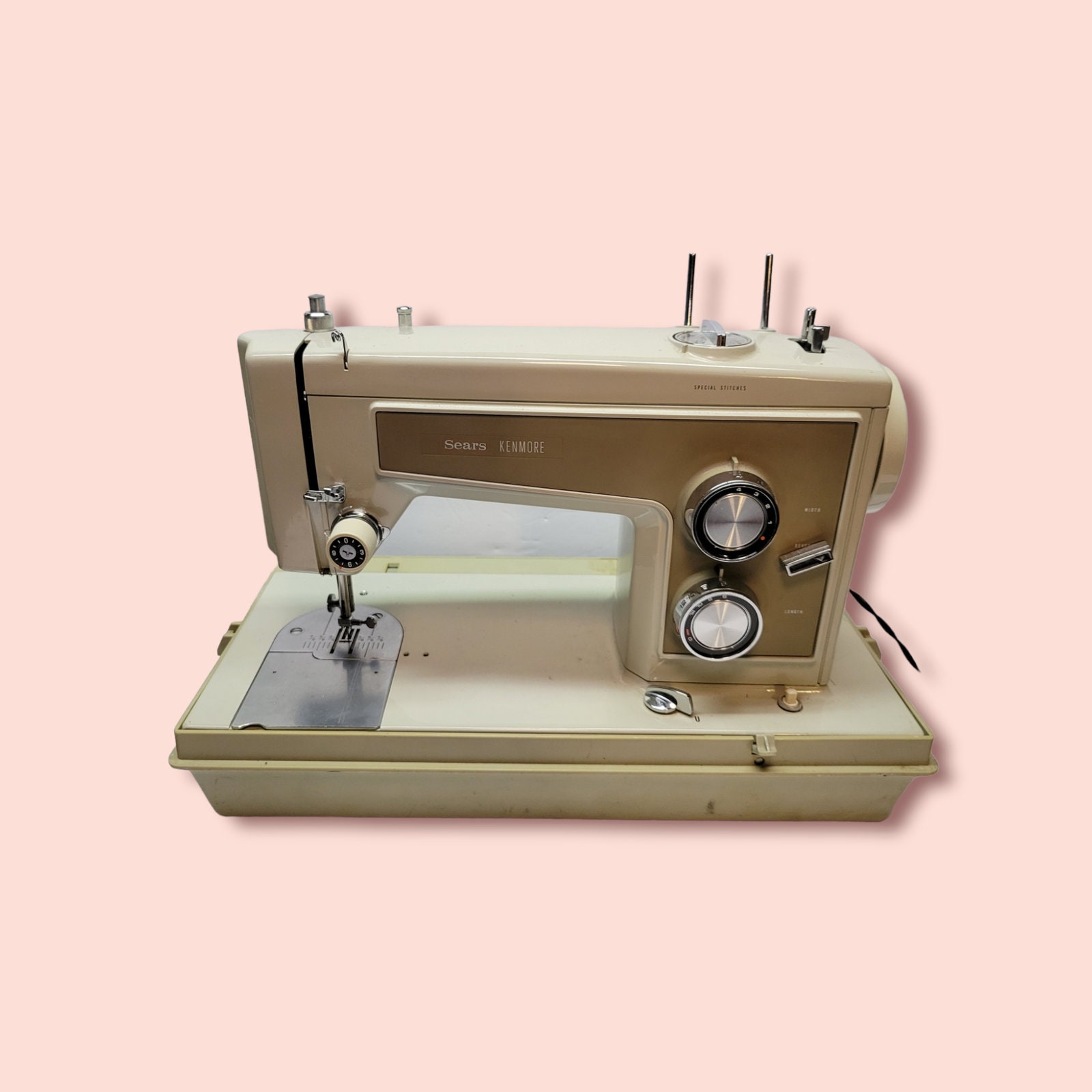 Vintage 1960/70's Sears Kenmore Portable Sewing Machine Model 158.13200