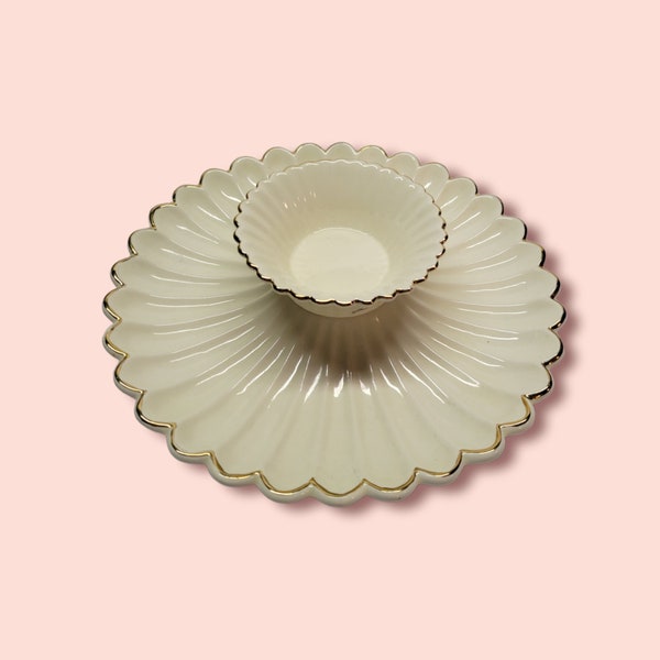 Vintage 1988 Gold Rimmed Scalloped Edge Chip and Dip Tray