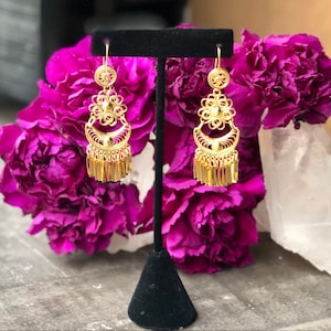 Small Folklorico Dance Mexican Gold Filigree Earrings, Small Floral Dangle
