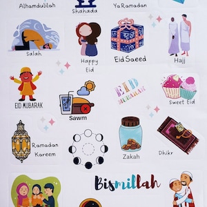 Op de afbeelding: Een set van 16 kleurrijke stickers met islamitische zinnen en illustraties. De stickers bevatten afbeeldingen van een halve maan, een regenboog, een hand met een opgestoken vinger, een moskee, een lantaarn, een cupcake en meer. De stickers zijn perfect om een ​​islamitische toets toe te voegen aan uw huis, kantoor of school.