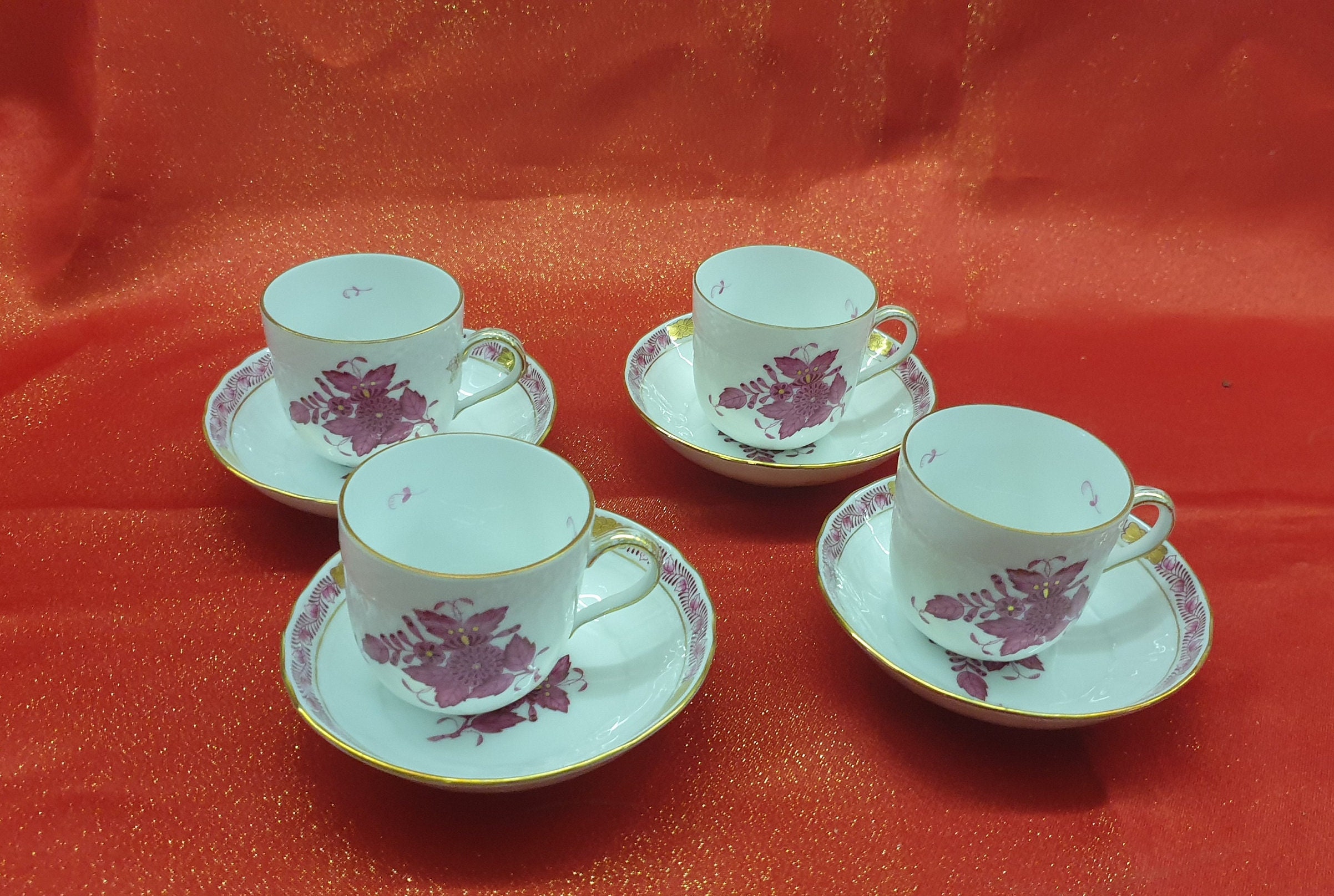 Ungherese nikat ceramica Jumbo Tazza da tè Rosa con dipinte a mano puntini bianchi 