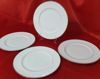 Sterling by Wedgwood 28cm Porcelain Dinner Plate,Wedgwood White Collection Serving Plate,English Tableware,China Bone Dinner Plate