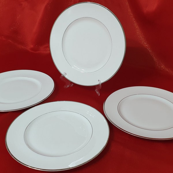 Sterling by Wedgwood 28cm Porcelain Dinner Plate,Wedgwood White Collection Serving Plate,English Tableware,China Bone Dinner Plate