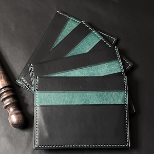 Elegante porta carte in pelle italiana – Nero – Turchese – Cucito a mano – Portafoglio minimalista per carte e banconote – RK Lederwerk