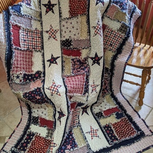 愛国的なラグキルトパターン：アメリカーナファームハウススタイル（PDFパターン）