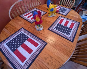 Manteles individuales acolchados con motivos patrióticos - Juego de 4 con estrellas y rayas de EE. UU. aprox. 16 x 20