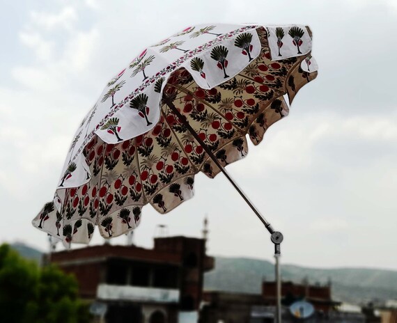 ombrello da giardino indiano stampato a mano Esclusivo nuovo design floreale e uccelli stampato attraente ombrello patio ombrello da sposa colorato Nozze Accessori Ombrelli 