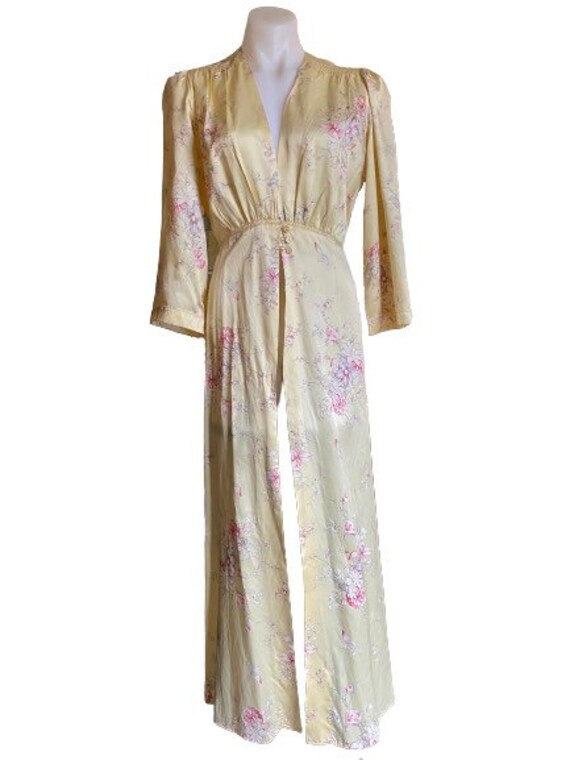 Vintage Radcliffe Satin Robe