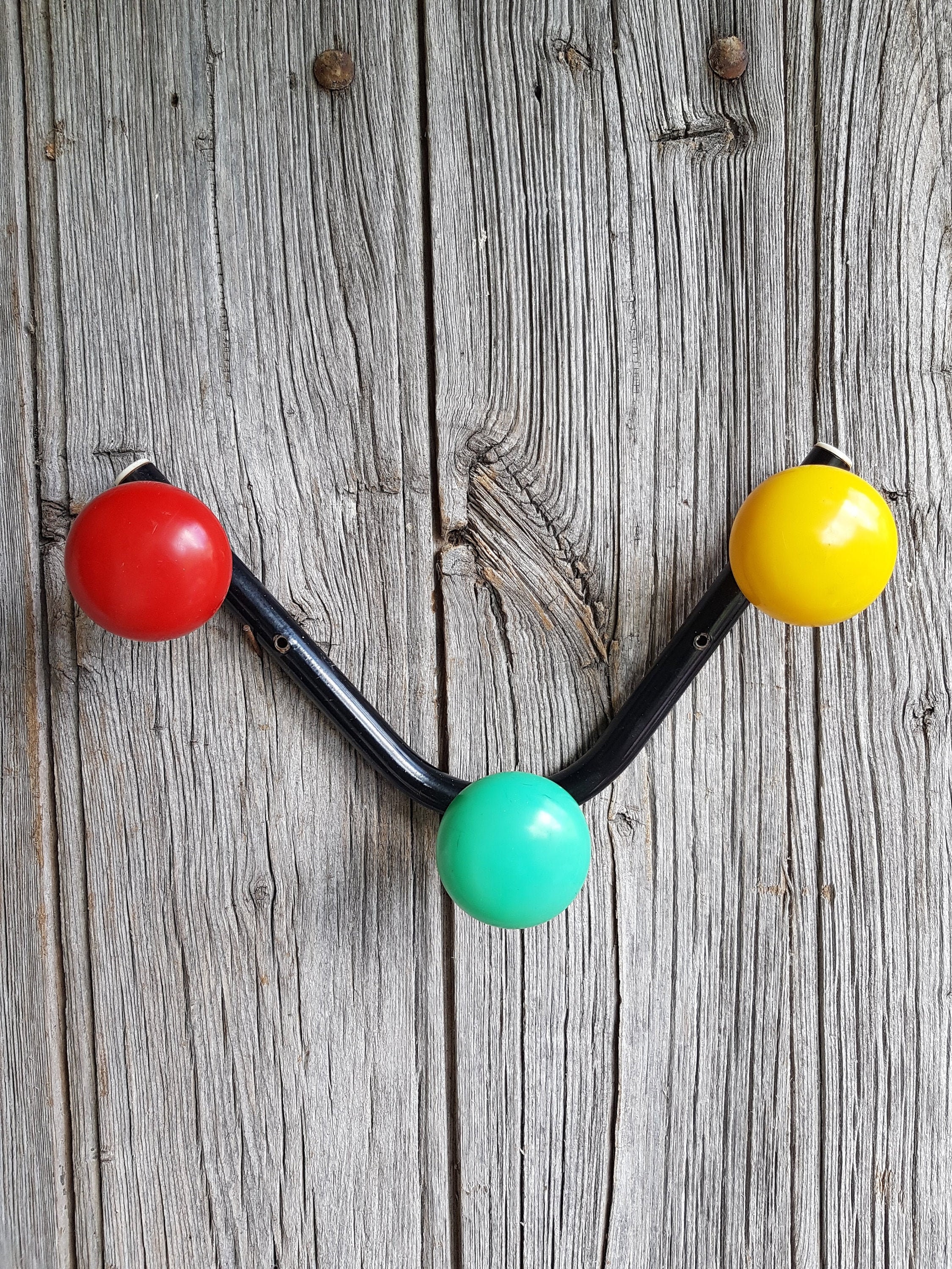 Porte Manteau Vintage, Vintage Mid Century Coat Hooks, Atomic Set Of Three Metal & Plastic Clothes H