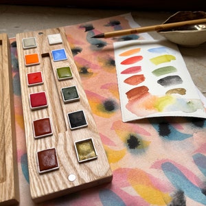 12 Hummingbird Moth / Ash wood palette