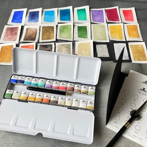 24 honey watercolours Essee Earth & Essence 24Professional+brsuh